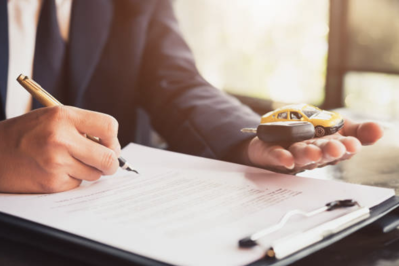 Crash Course: How a Car Accident Lawyer Can Protect Your Rights